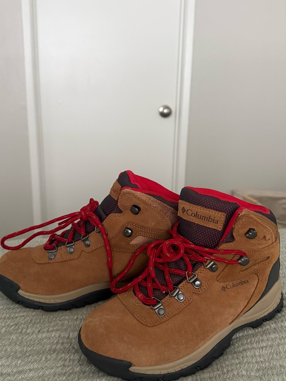 Columbia Brown Suede Hiking Boots with Red Accents